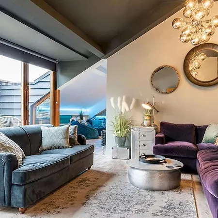 Style & Opulence In Georgian Chapel W Parking Apartment Bath Exterior photo