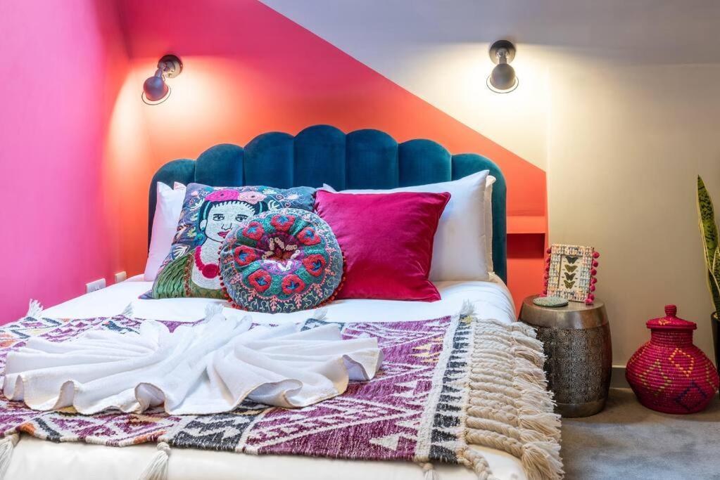 Apartment Style & Opulence In Georgian Chapel W Parking *