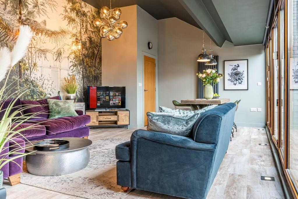 Style & Opulence In Georgian Chapel W Parking
