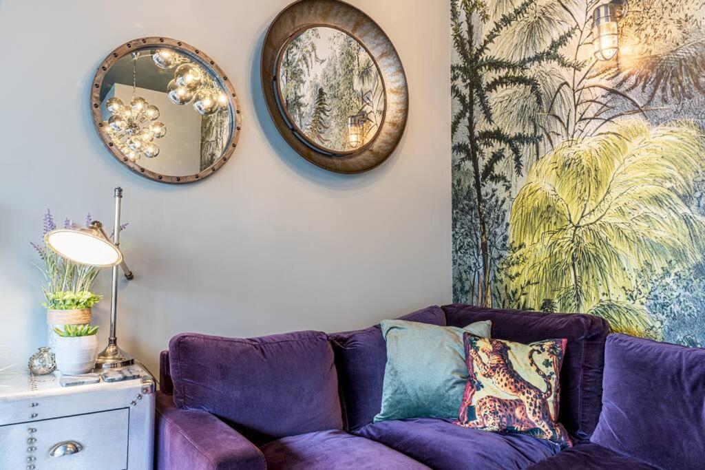 Style & Opulence In Georgian Chapel W Parking Apartment