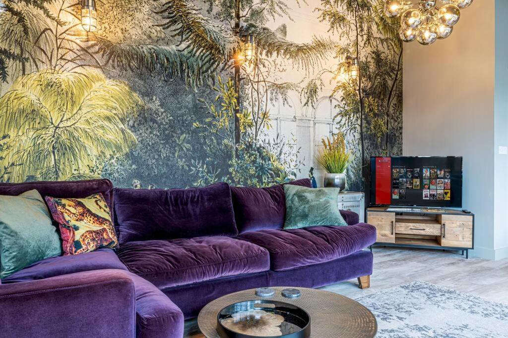 Apartment Style & Opulence In Georgian Chapel W Parking Bath